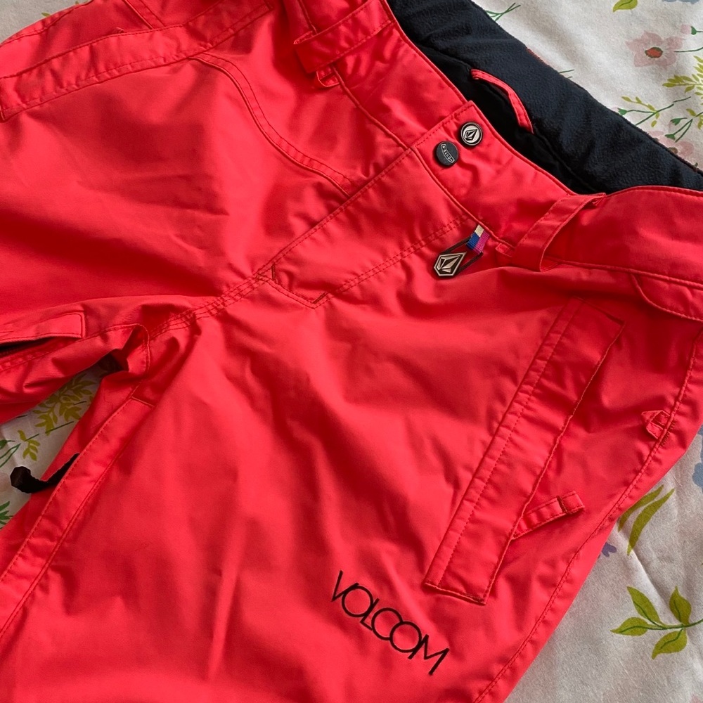 VOLCOM Nimbus Zoomer snowboard pants Neon Coral
